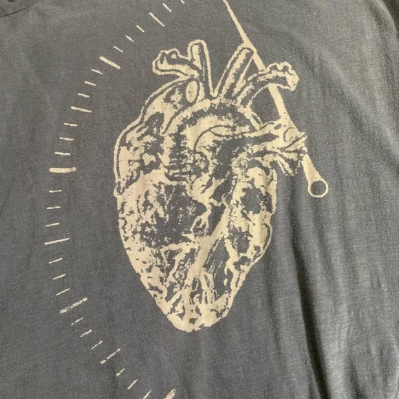 Magnolia Pearl Long Sleeve T with Heart Design - Picture 9 of 11